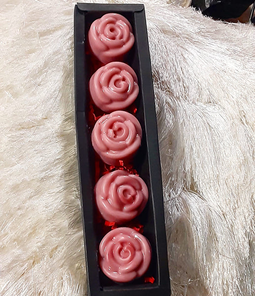 NOOK & CANDLE Luxury Candle Co. Rose Petals Candle melts fragrance in Rose set of 5pc with gift box